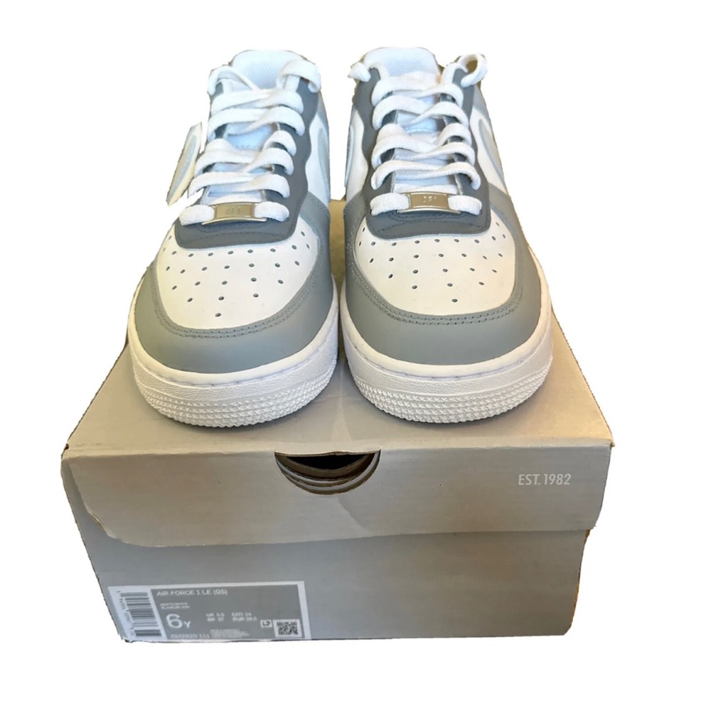 NIKE AIR FORCE 1 LE (GS) 6Y NWT - Picture 6 of 11